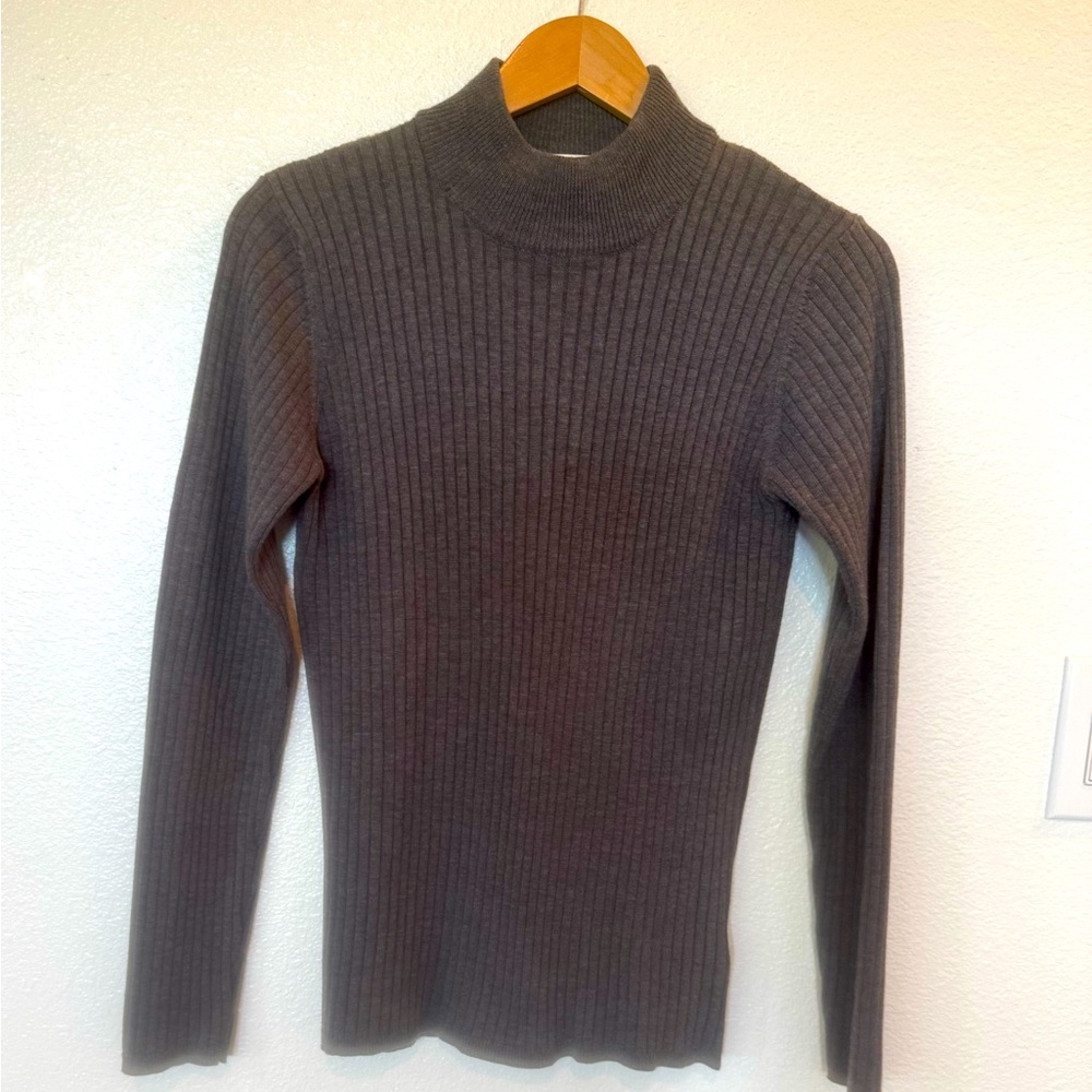 VTG Worthington Womenβs MT Gray Sweater Essential Classic Grannycore Basic Comfy